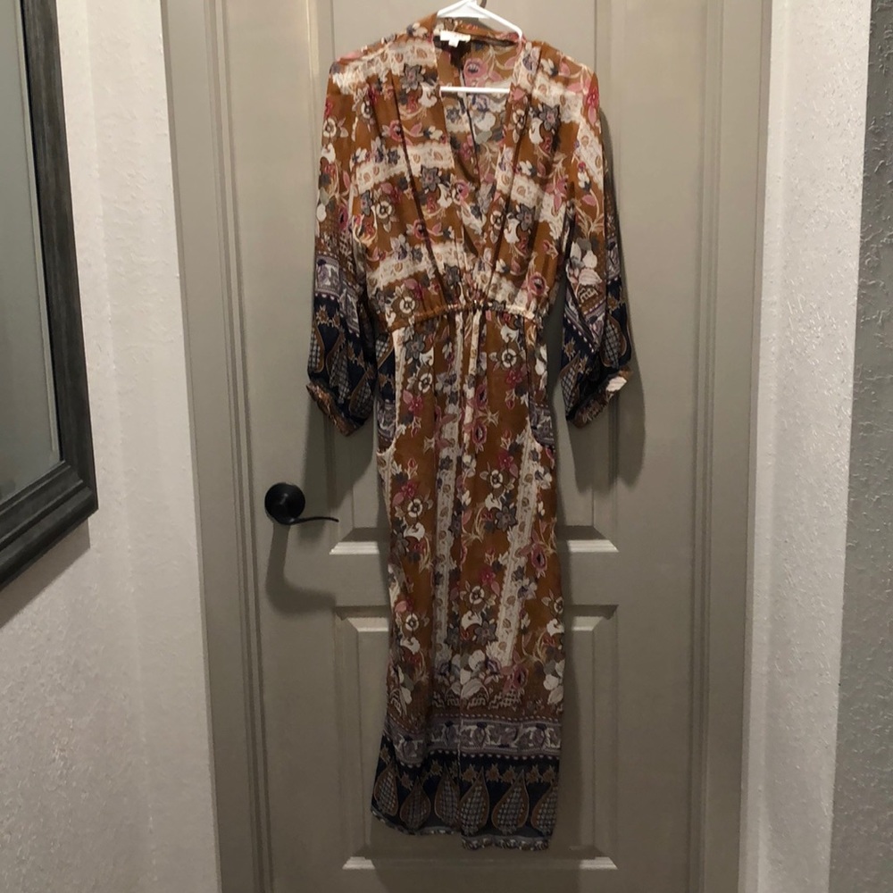Top to be worn over a piece